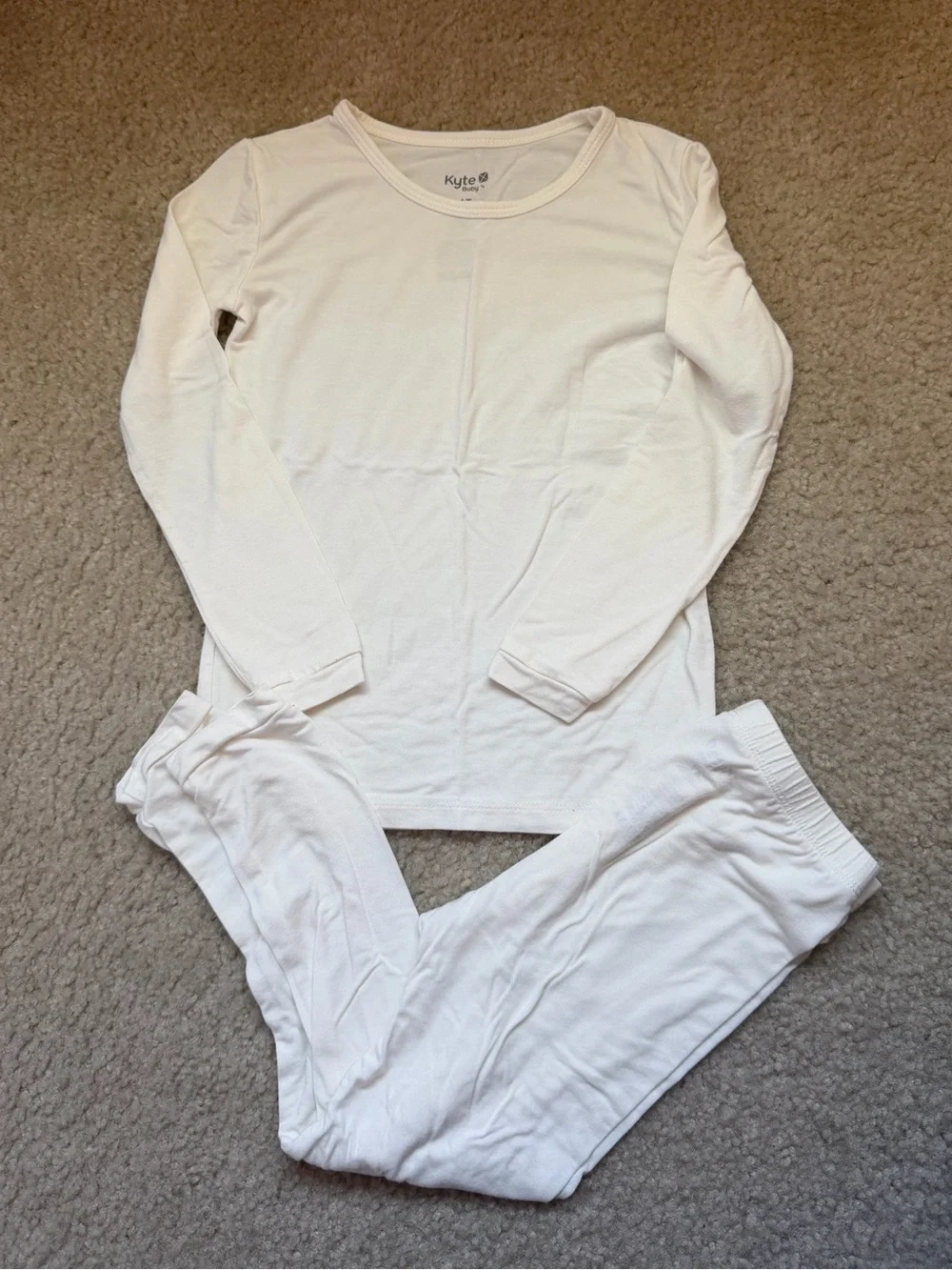 Kyte Baby White Pajama PJ set 4T